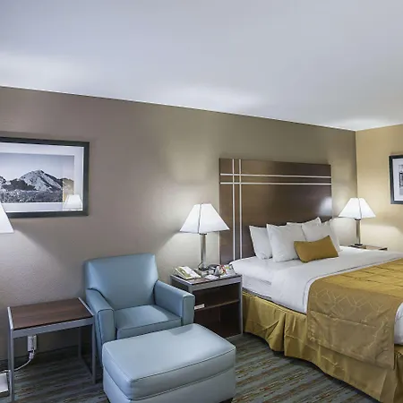 Quality Inn Phoenix North I-17-3