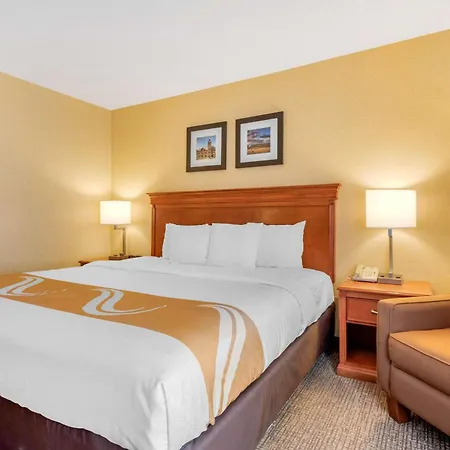 Quality Inn Pueblo North-2