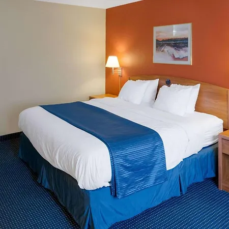 Quality Inn Lakeville North-2