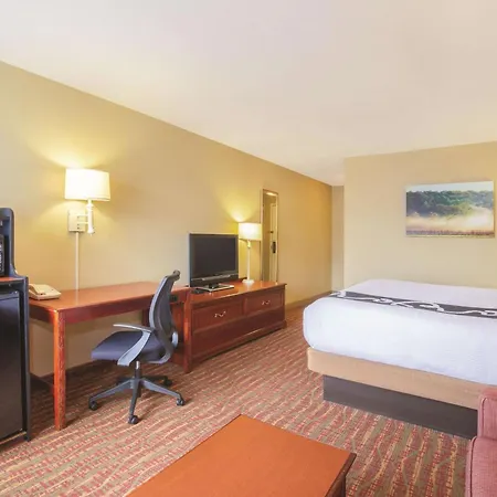 La Quinta By Wyndham Bentonville-2