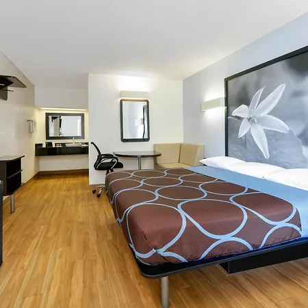 Super 8 By Wyndham Fort Smith-3