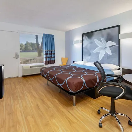 Super 8 By Wyndham Fort Smith-2