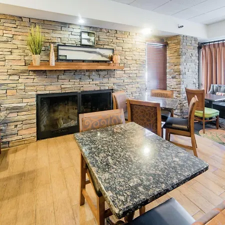 Hampton Inn Caryville-I-75/Cove Lake-State Park-3