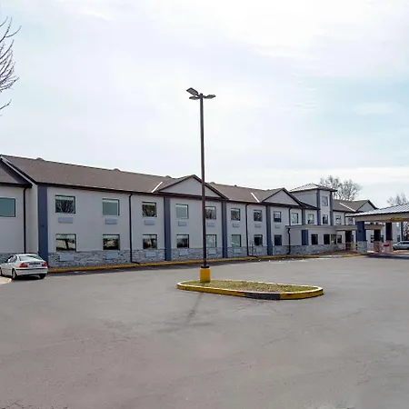 Quality Inn Mishawaka - South Bend-2