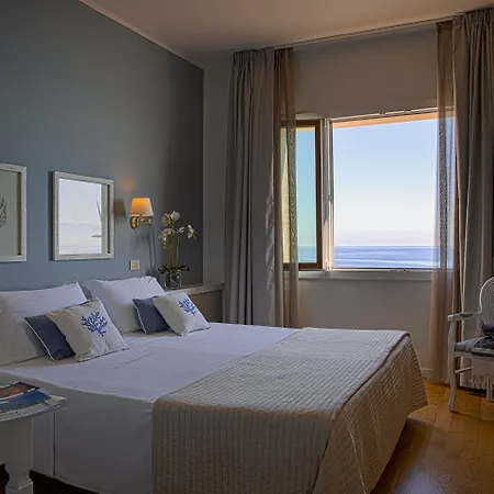 Hotel Punta Nord Est-3