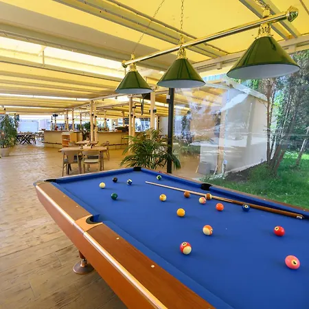 Hotel Glarus Beach-2