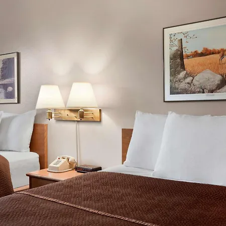 Travelodge By Wyndham Elko Nv-3