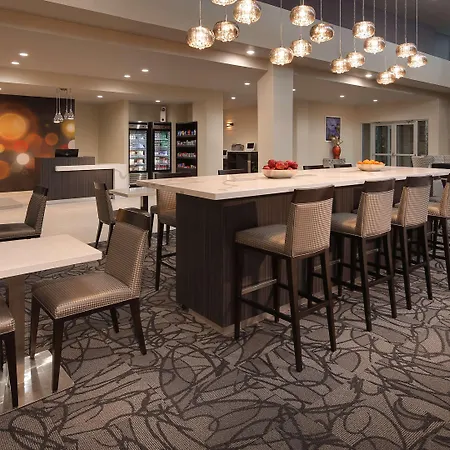 Best Western Plus Executive Residency Baytown-3
