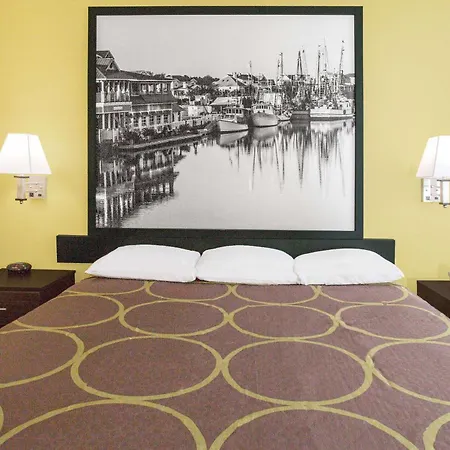 Super 8 By Wyndham Sumter-3