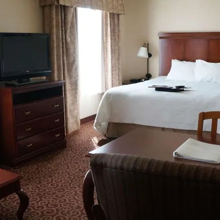 Hampton Inn & Suites Kingman-2