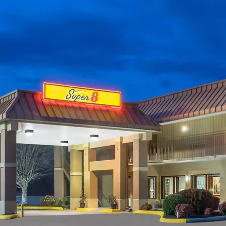 Super 8 By Wyndham Knoxville North/Powell-3