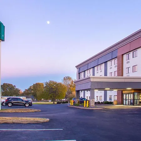 La Quinta Inn & Suites By Wyndham St Louis Hazelwood North-3