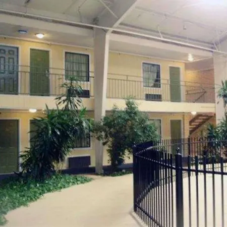 Econo Lodge Elk City-3