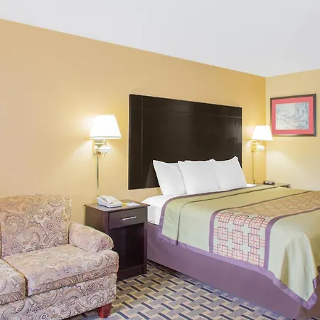 Days Inn By Wyndham Andalusia-2