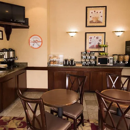 Howard Johnson By Wyndham Portsmouth-3