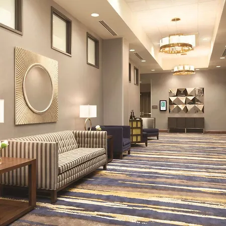 Embassy Suites By Hilton Portland Hillsboro, Oregon-2
