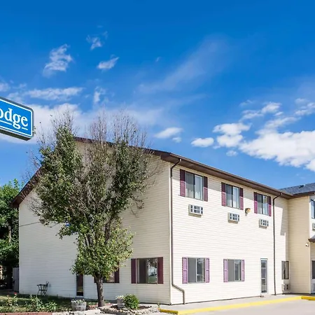 Travelodge By Wyndham Longmont-2