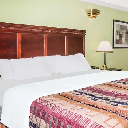 Days Inn - Oneonta-3