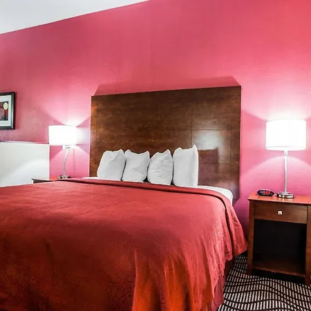Quality Inn & Suites Altoona - Des Moines-2