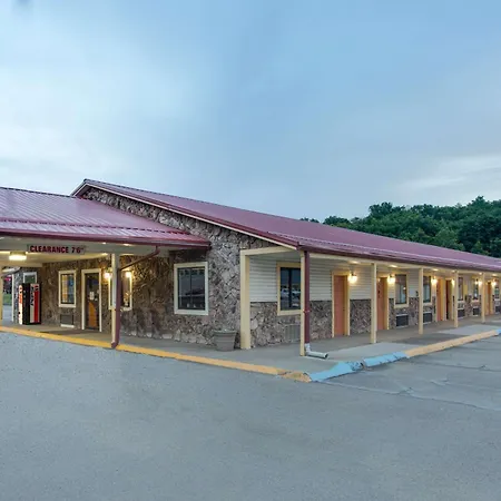 Travelodge By Wyndham Parkersburg-3