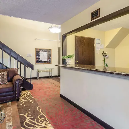 Rodeway Inn Mitchell-2