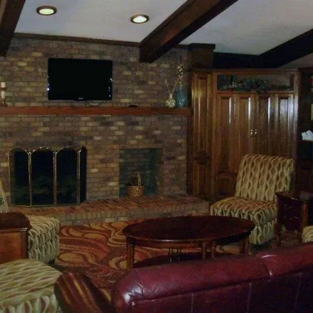 Quality Inn & Suites Searcy I-57-3