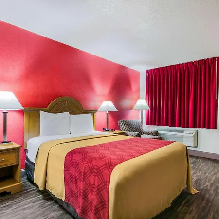 Econo Lodge & Suites Brinkley-3