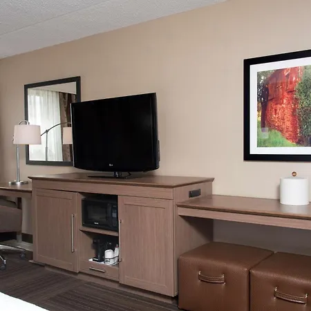 Hampton Inn Seymour-3