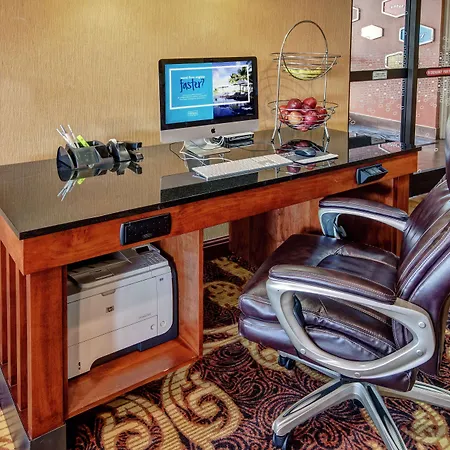 Hampton Inn Corinth-2