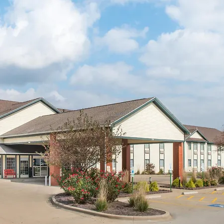 Ramada By Wyndham Springfield North-3