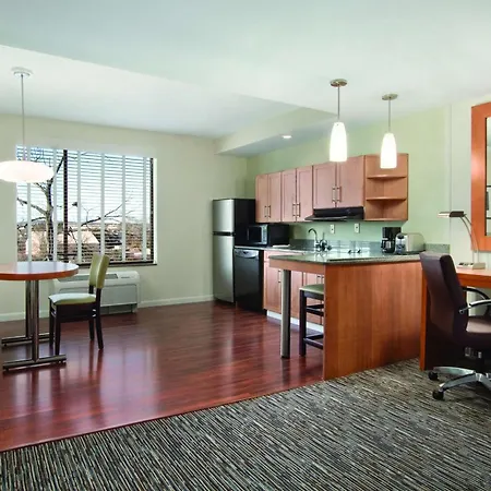 Hyatt House Hartford North/Windsor-3