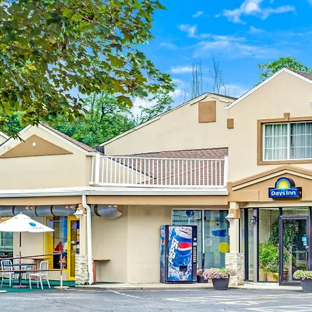 Days Inn By Wyndham Ridgefield-3