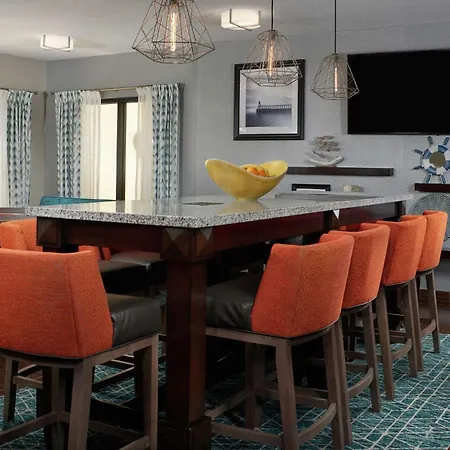 Hampton Inn Juno Beach-2