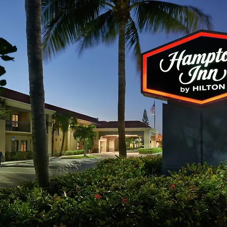 Hampton Inn Juno Beach-3