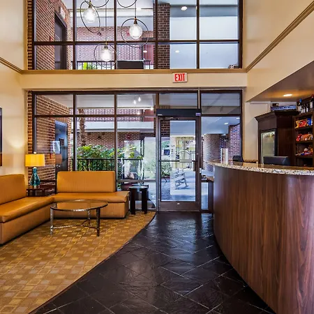 Best Western Plus Coastline Inn-3