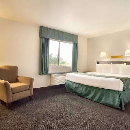 Travelodge By Wyndham Winslow-3