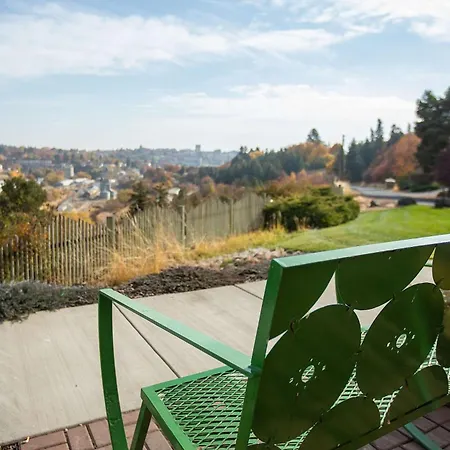 Coast Hilltop Inn-2