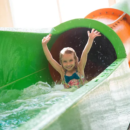 Crown Reef Beach Resort And Waterpark-2