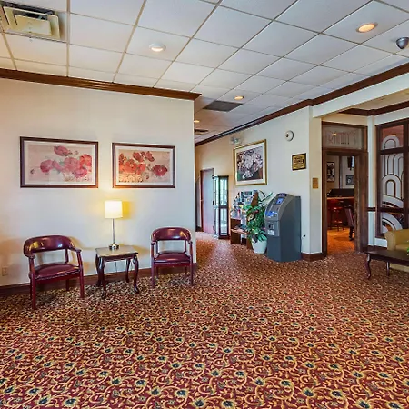Clarion Inn Fairmont-3