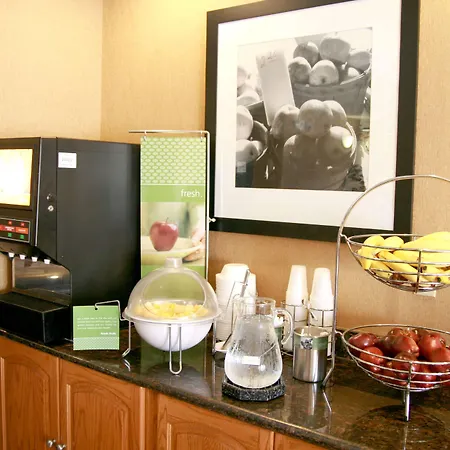 Hampton Inn Hutchinson-2
