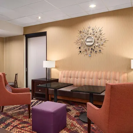Hampton Inn Belle Vernon-2