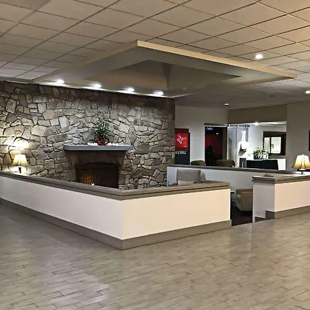 Ramada By Wyndham Clarion-3