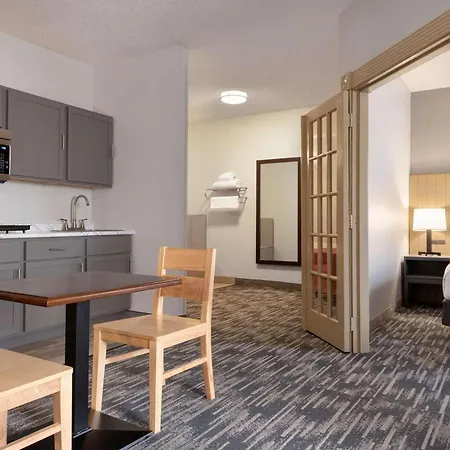 Country Inn & Suites By Radisson, Brookings-3