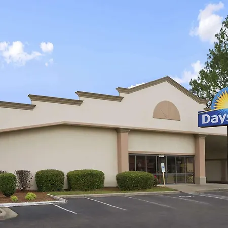 Days Inn By Wyndham Fayetteville-South/I-95 Exit 49-3