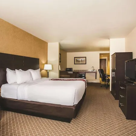 La Quinta By Wyndham Ely-3