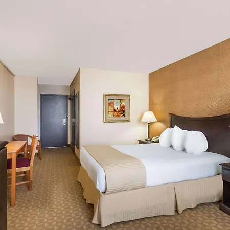 Ramada By Wyndham Watertown Thousand-3