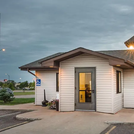 Super 8 By Wyndham Jamestown-2