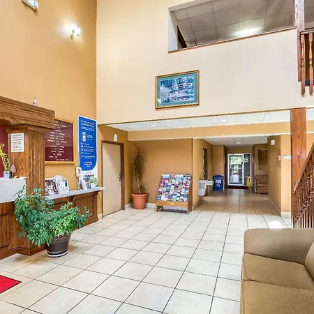 Econo Lodge Inn & Suites Fairview Heights St Louis-2