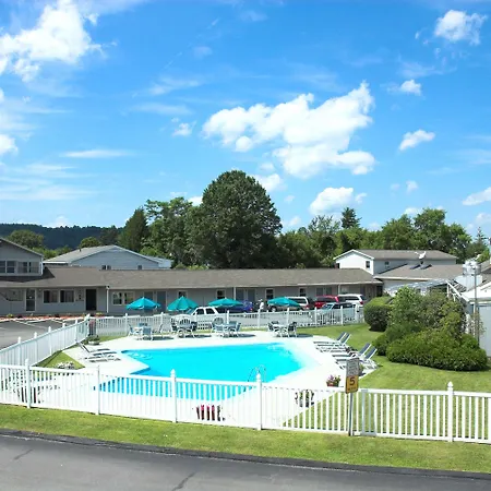 New Englander Inn Bennington-3