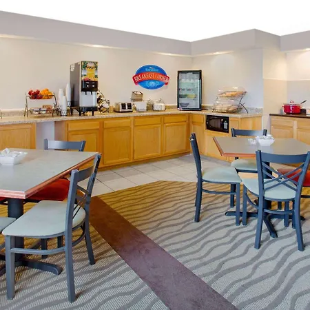 Baymont By Wyndham Freeport-3